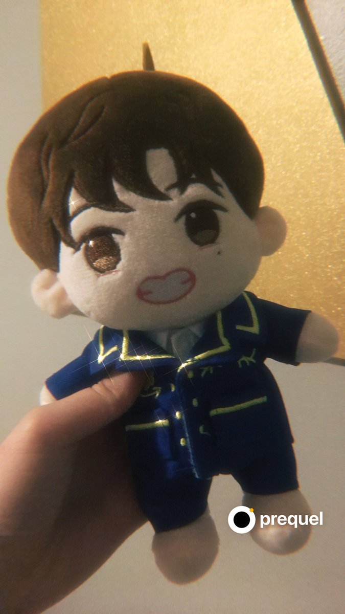 reesequartz's tweet photo. He arrived!! Thank you so much @PrinceDKDoll for creating such a cute doll, I really love him! 💕 and thank you @kpopGOs for holding the GO and being a fantastic manager, my experience was nothing but pleasant! Thank you both for your hard work! 💖 #kpopgosproofs https://t.co/jwCjSfZoMX