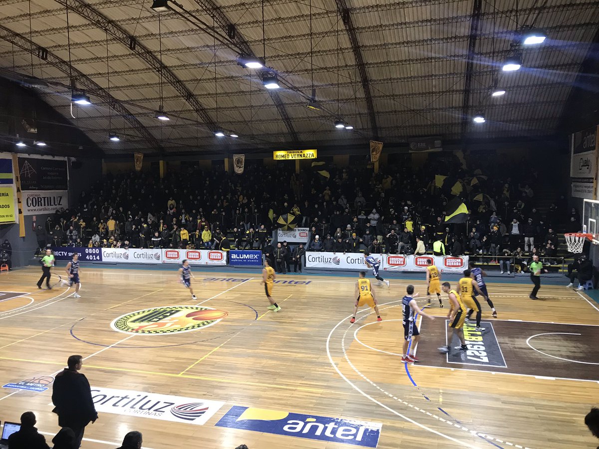 5x5_basket's tweet image. Final 

#Peñarol 90 
#Stockolmo 68