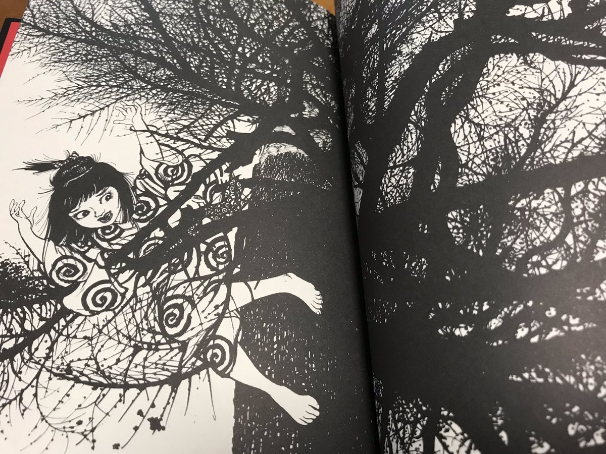 水木しげる先生の原画展で見た妖怪「じゅぼっこ」に、結構心を持ってかれてしまった。なにこのキメ細かさ。で、「水木しげる妖怪画集」は全編モノクロだけど、それが一層素晴らしさを際立たせてる。 