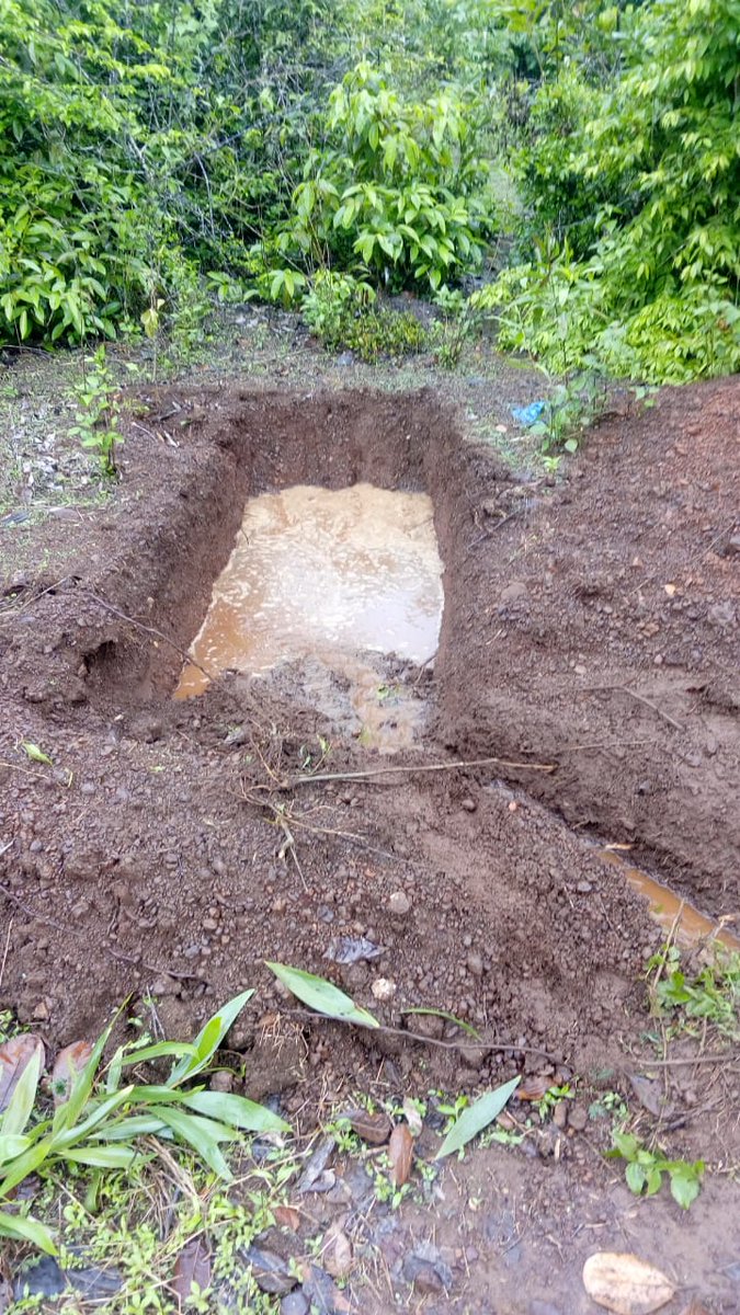 SSYMsarve's tweet photo. Rain water harvesting has  become lifestyle of rainy season for our youth club members. Pictures show Mr Jayaraj o secretary of our club filling rain water to harvesting pits and laterite stone mines @narendramodi @PMOIndia #JanShakti4JalShakti #JalShaktiAbhiyan @CMofKarnataka https://t.co/jN2wtOABYr