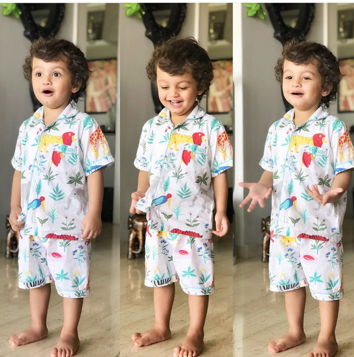 LittleWestSt's tweet image. Some cuteness to cheer us all up! #Serengeti #Organic #ShortSet #LoveMyLWS 📸: @KavishMehra 💖
.
.
Shop organic cotton shorts set on littleweststreet.com