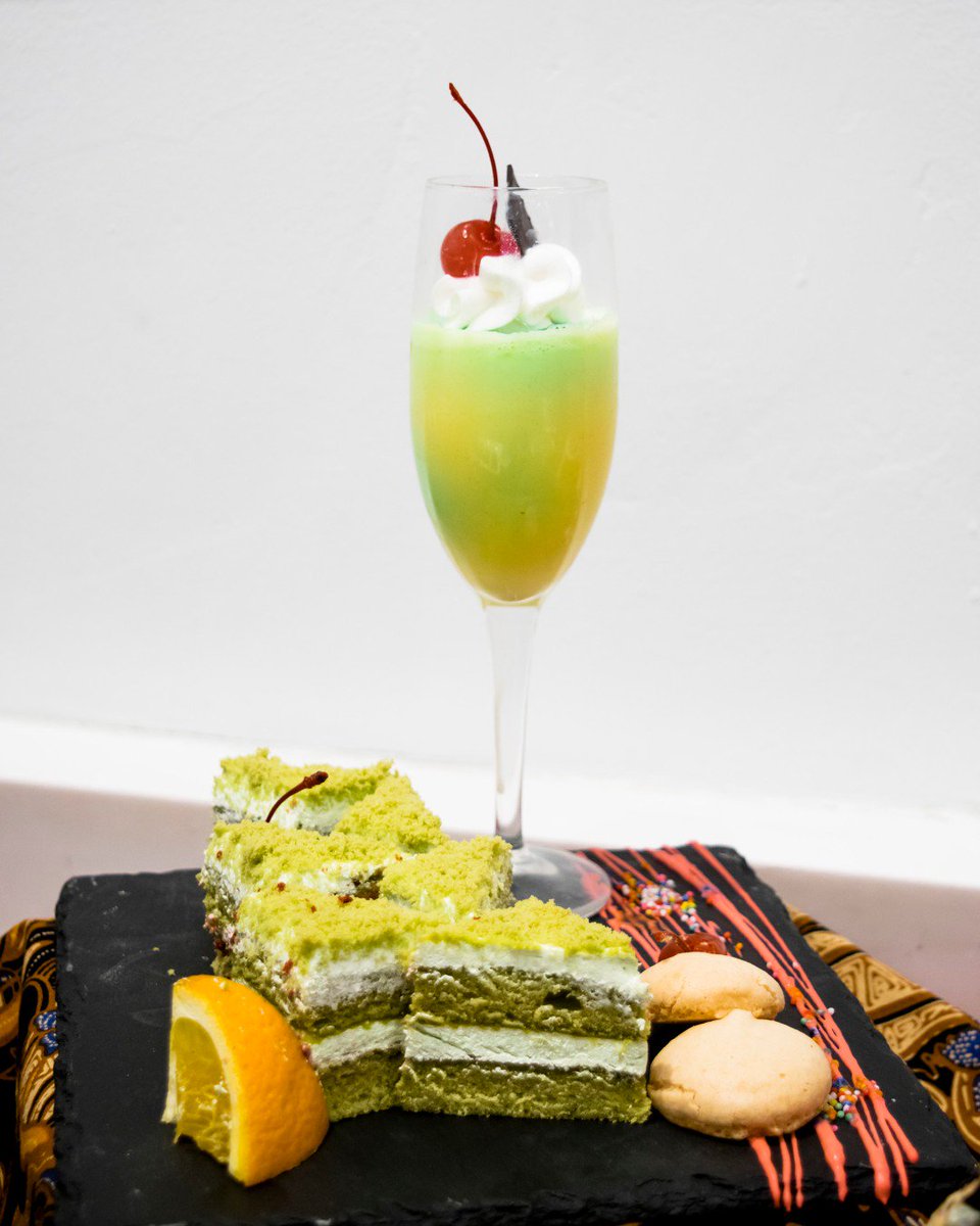 Grab the sweet delights to enlighten your days!
.
.
.
.
#dessert #sweettreats #sweetdelights #HARRISfX #HARRIShotels