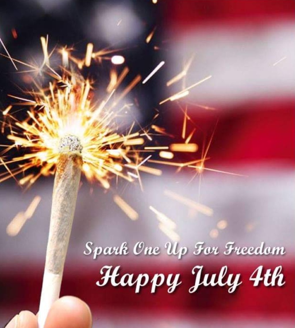 TheStationpc's tweet photo. Happy 4th 🇺🇸🇺🇸🇺🇸🇺🇸🎆🎆🎆🎆 https://t.co/IVWyaFINsP