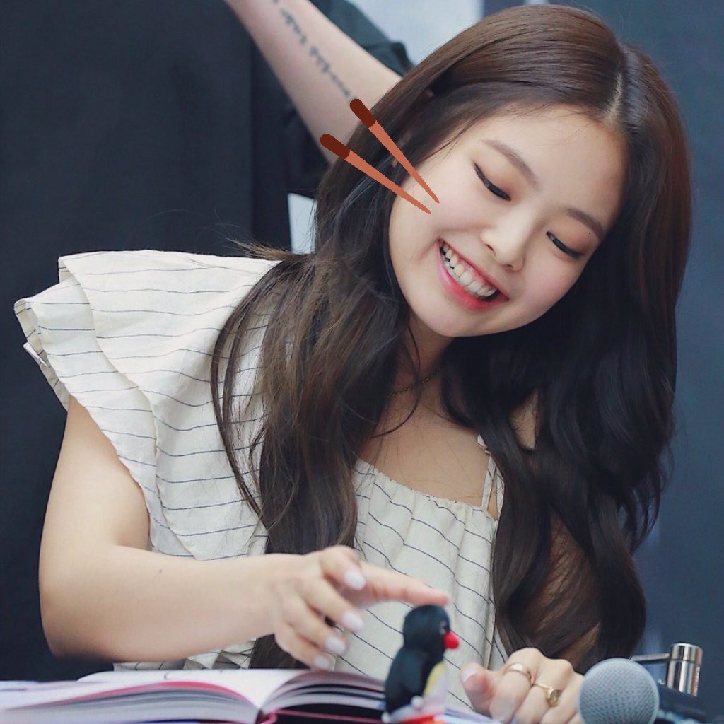 Jennie's cheeks: a much needed thread | allkpop Forums