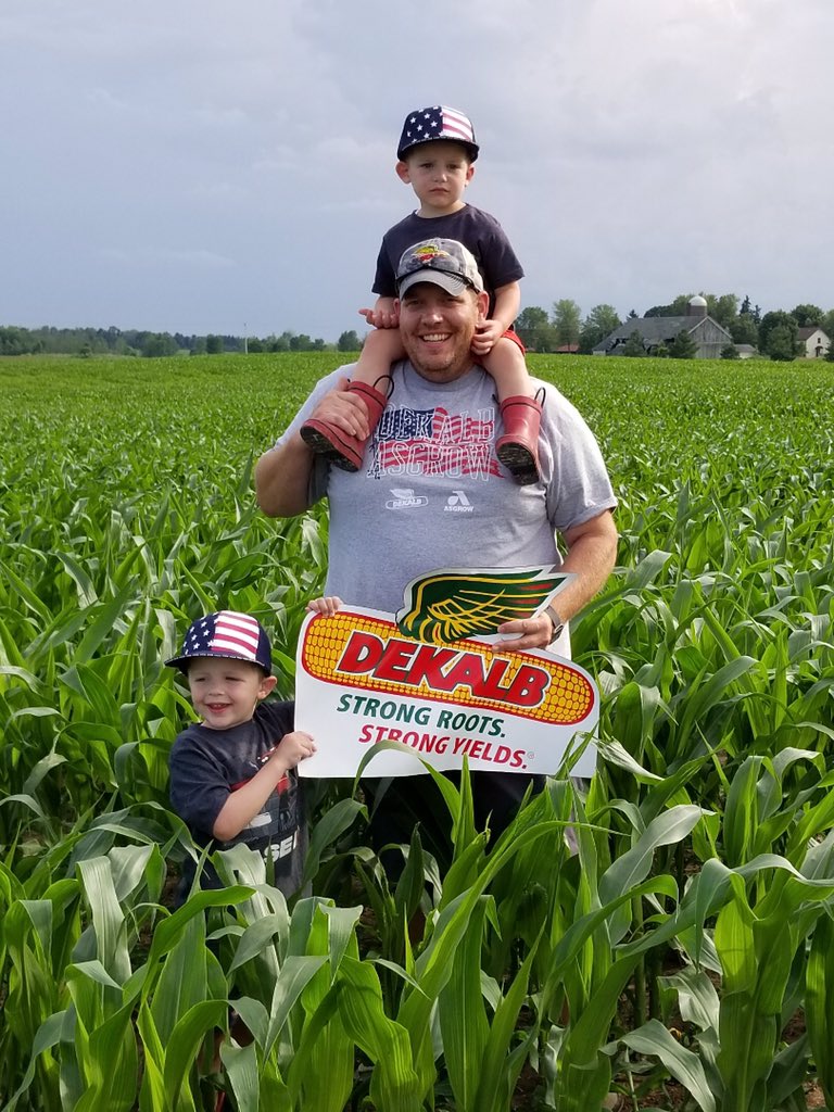 WI_Dekalb's tweet photo. @Asgrow_DEKALB it was a tough spring, but DKC 47-27 helped us keep our “knee High by the 4th of July” tradition going!! Merica!! https://t.co/DZaxfLzICd