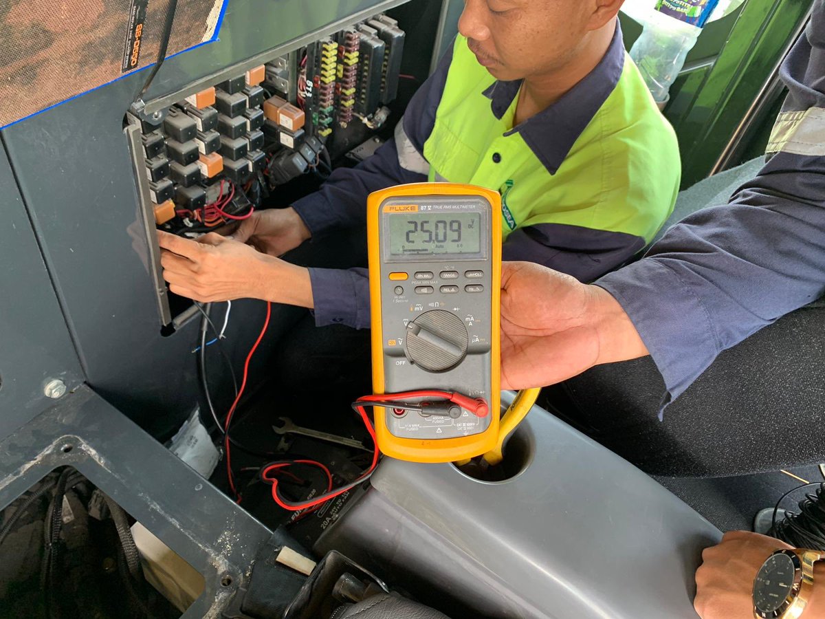 RaptorTech_'s tweet photo. Safe to say while we find new ways to #innovate we also have some fun working on our #projects. We’ve most recently been spending time in #indonesia so stay tuned to see what we’ve been up to in #industry and the #community. https://t.co/P82wgfLnUU