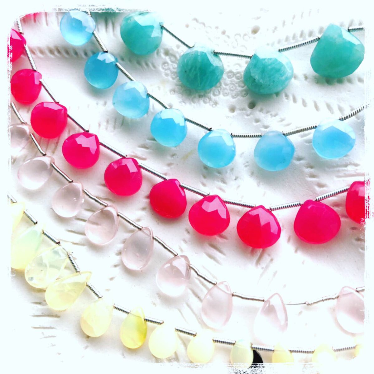 Tane_accessory's tweet photo. 今回は初の夏開催です✨
天然石アクセサリー販売会☺️

- 温故知新 展 vol.3 -
2019年7月27日 (土)
12:00 - 18:00
会場 : ROUTE BOOKS - 2F
東京都台東区東上野4-14-3
《 最寄駅 》
JR上野駅 入谷口から徒歩約3分、浅草口から徒歩約7分
東京メトロ銀座線 稲荷町駅
https://t.co/cKfLe7WAr4 https://t.co/pX41DUXr76