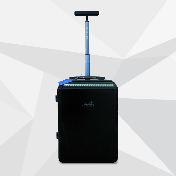 アルピーヌA110用　トランクスーツケース 新着情報：ALPINE キャリーバッグ 2泊程度のトリップに十分な収納力と