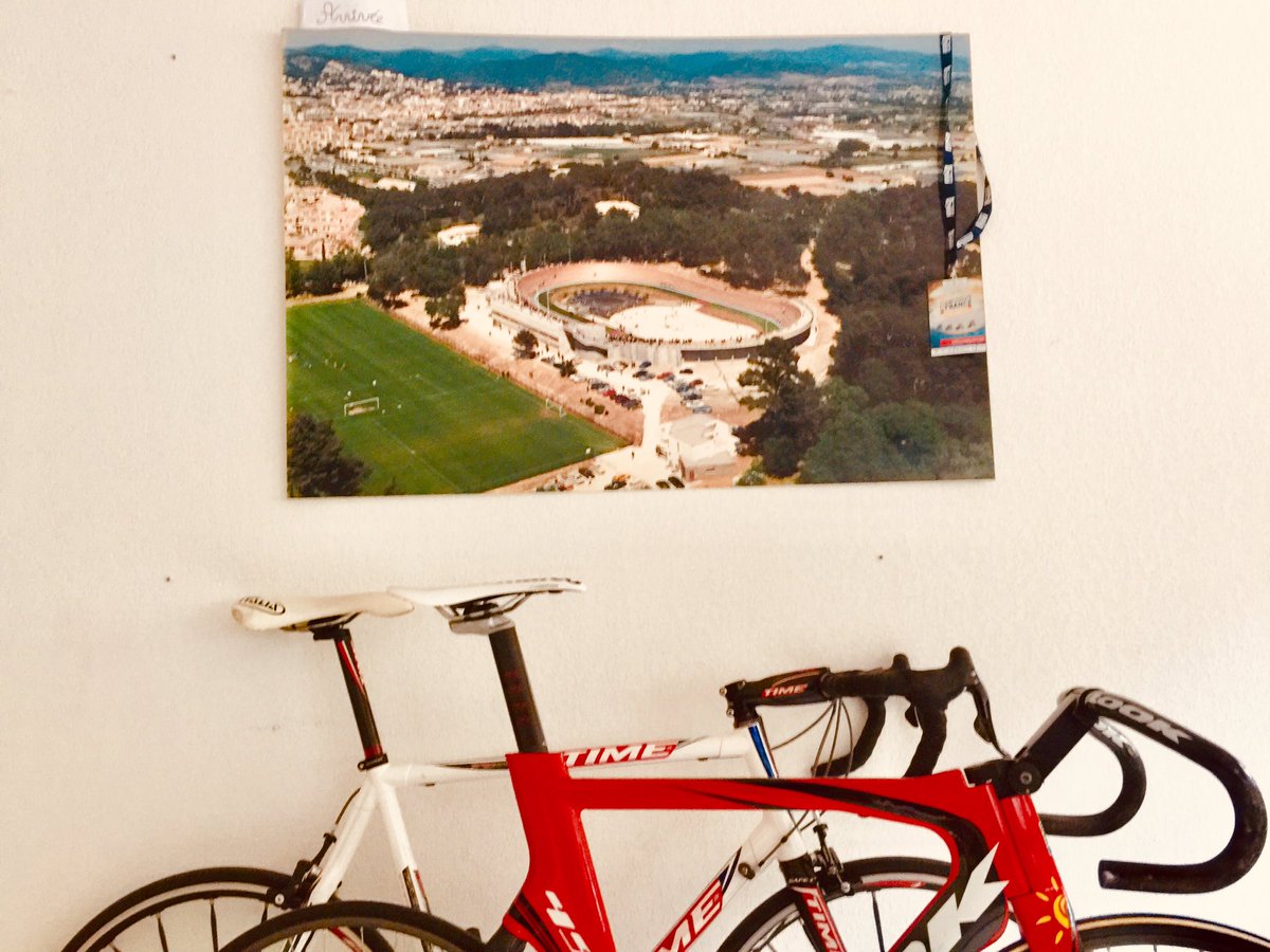 Perfect office 😍🚴‍♂️#timecycling #lookcycling #roadcycling #trackcycling #trackbike #roadbikes #trackcyclingpics #perfectoffice