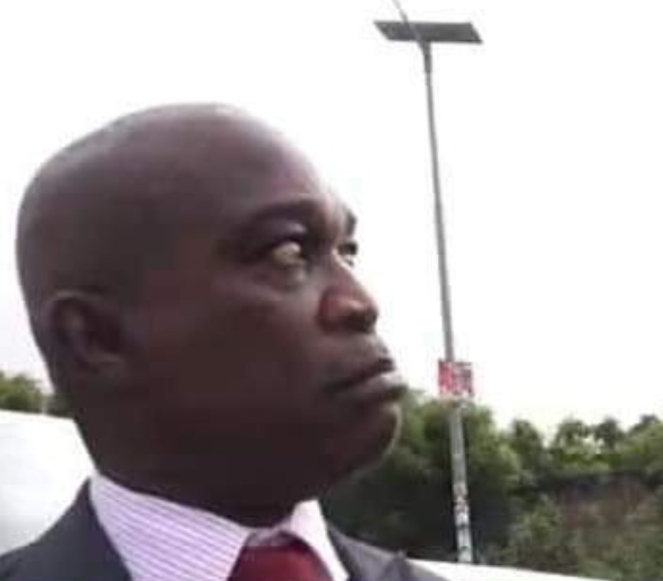 larnormicheal's tweet image. Hardest guy in Ghana right now 😂😂😂 National Interest award winner 🥇🏆.. the only man above the law 😂😂 #Melissa #AsPromised #HillStreetEp