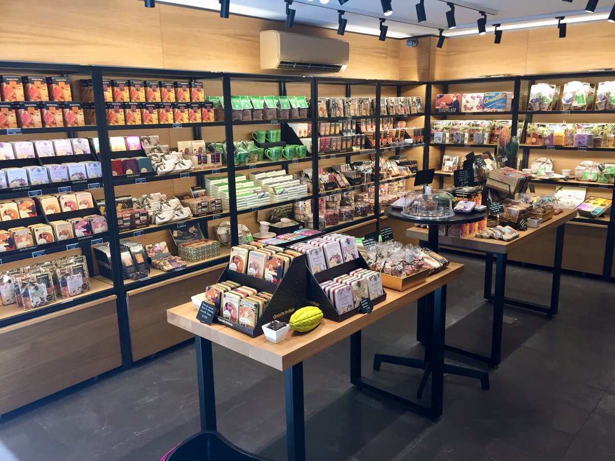 Lateral Branding tweet media