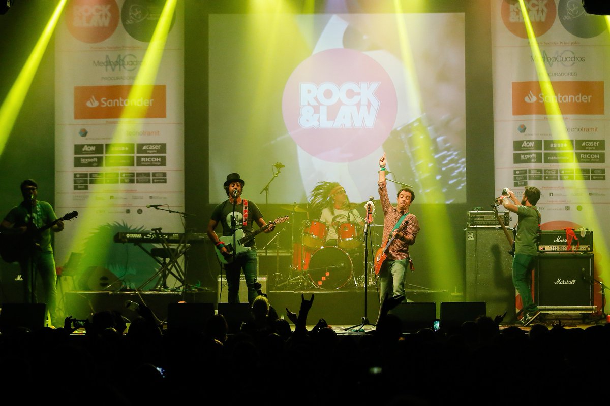 Rock & Law tweet media