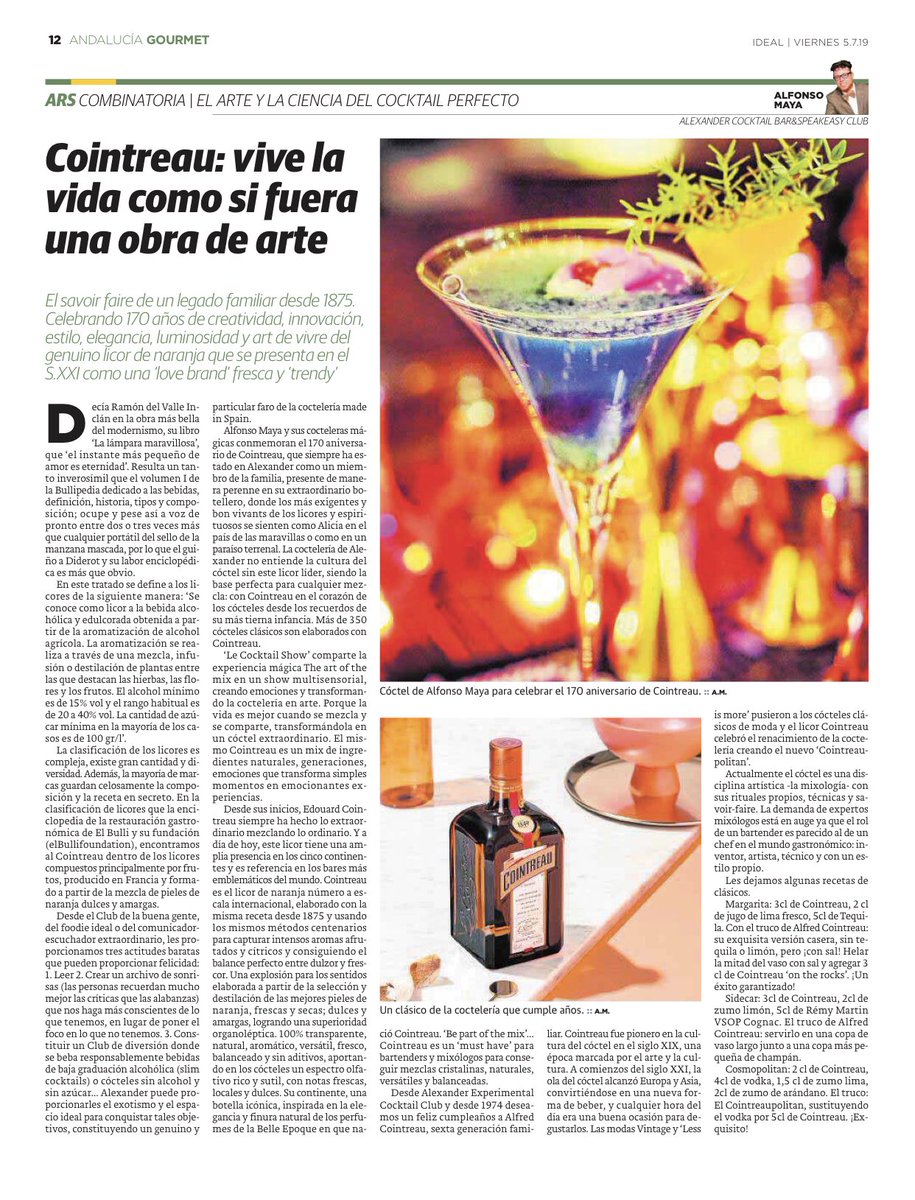 AlexanderCoctel's tweet photo. #theartofthemix con @GourmetIdeal celebrando el 170 Aniversario de @Cointreau en #AlexanderSpeakEasy #Granada #AlexanderCocktailBar #Cointreau #lecocktailshow #alfredcointreau #alfonsomaya 🍸💫🍸 https://t.co/TJu7HqB4fA