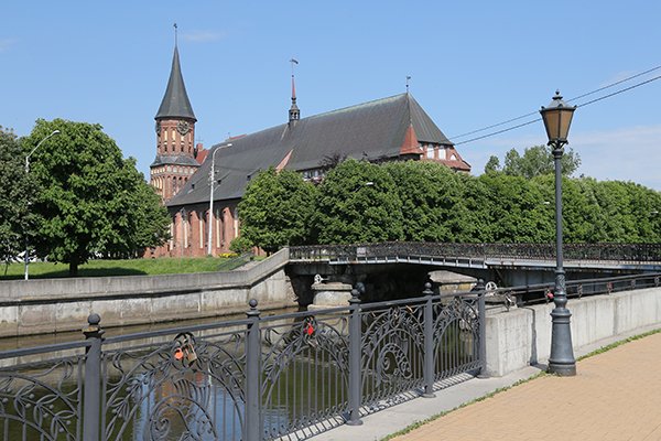 's tweet image. Wonderful #Kaliningrad, seaside resorts Svetlogorsk, Zelenogradsk and Yantarniy, unique landscapes of the #CuronianSpit and the #RedForest &amp;amp; much more. Choose from this unforgettable travel destinations and visit the Kaliningrad Region on new #eVisas! 

ℹ️electronic-visa.kdmid.ru