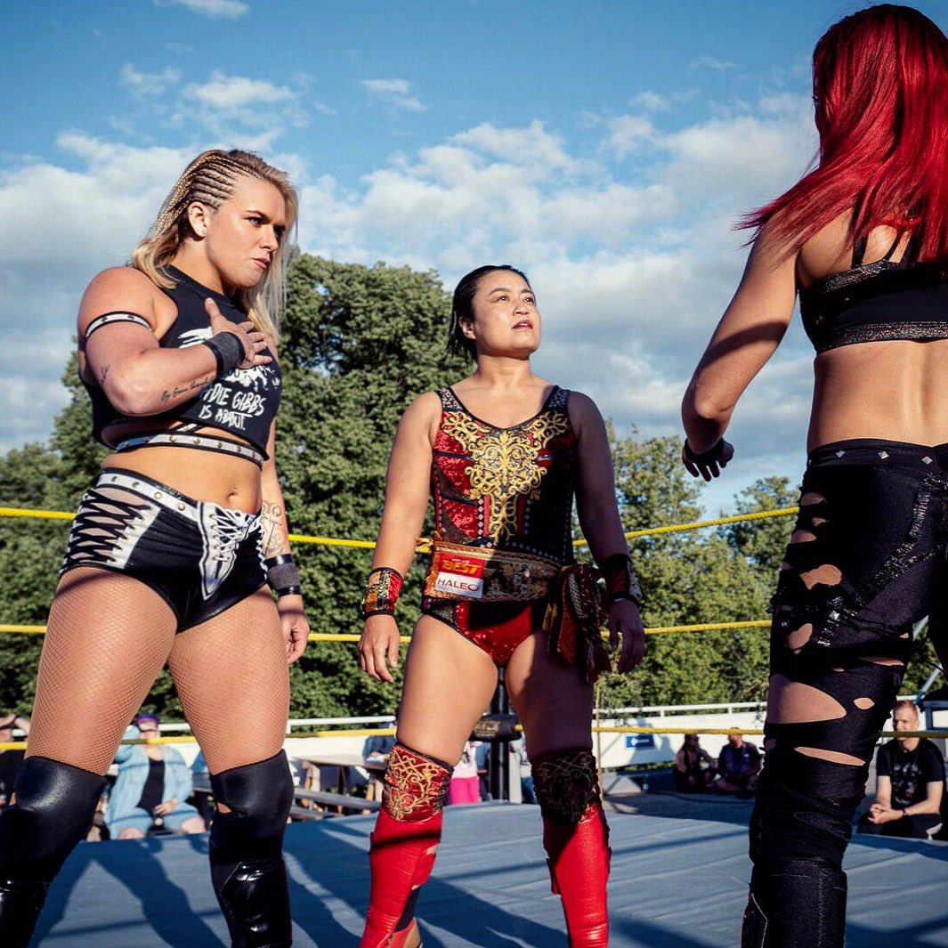 🤨 @satomurameiko @RealIvelisse #wrestleAid #wrestling #SlamWrestling