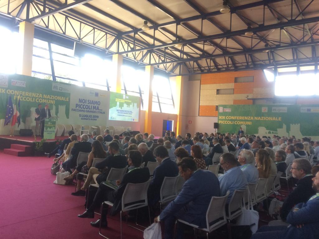 Il messaggio di Mattarella: “#PiccoliComuni meritano attenzione da parte di tutte le istituzioni” #NoiSiamoPiccoliMa
gdc.ancitel.it/il-messaggio-d…