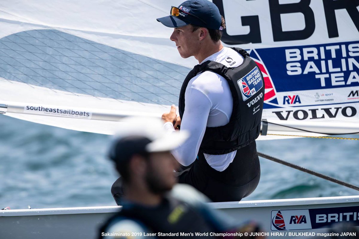 Day 2⃣ results are in from Japan 🇯🇵 at the @IntLaserClass Worlds 👍 12th @Elliot_Hanson 19th @Nick_Thompo 21st @JackWetherell 22nd @LChiavarini 44th 📸 @MickyBeckett - responded from a tough first day to take a race win 👏 #britishsailingteam🇬🇧 #rulethewaves