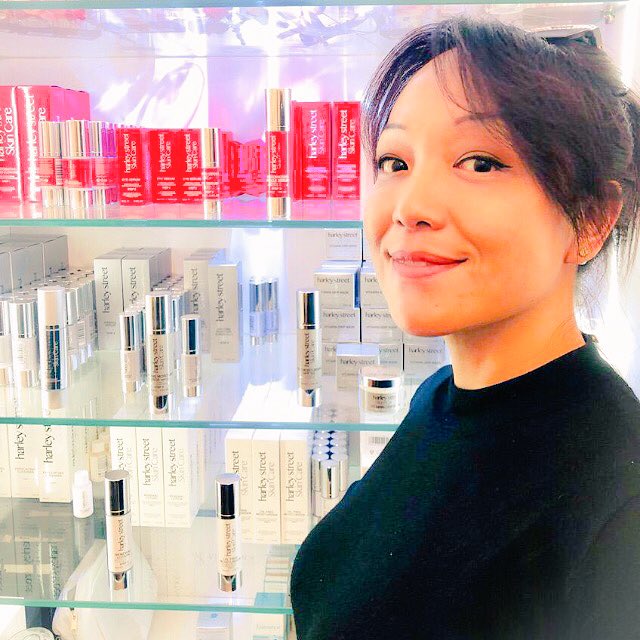 Big THANK YOU to  #DrAamerKhan @harleystskin for my first skincare consultation 
(and to the AbFab @harriet_thorpe for the intro) 🙇🏻

So glad to meet a doctor who understands #asian / #japanese skin 🙂 

Can't wait to start my new @HarleyStreetSC skincare routine!

#スキンケア