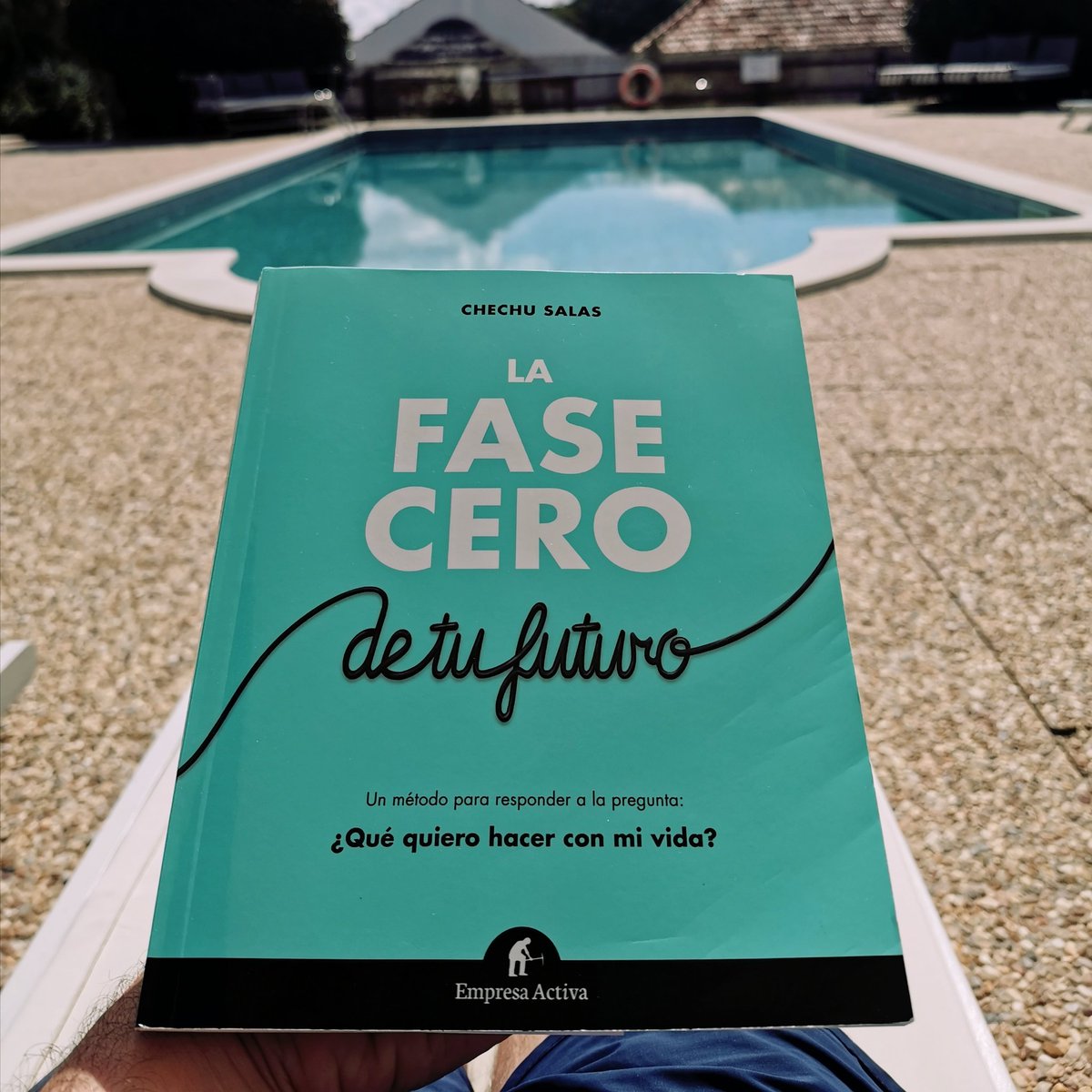 chechu_salas's tweet photo. Este verano te vas a tumbar en la piscina y mirando al horizonte vas a pensar ¿Qué quiero hacer con mi vida?...

Y en ese preciso instante te va a venir muy bien tener https://t.co/V29OHUAFyI
¡Compártelo!

#lafasecero #proposito #futuro
@Empresa_Activa https://t.co/ec2CvAMDL8