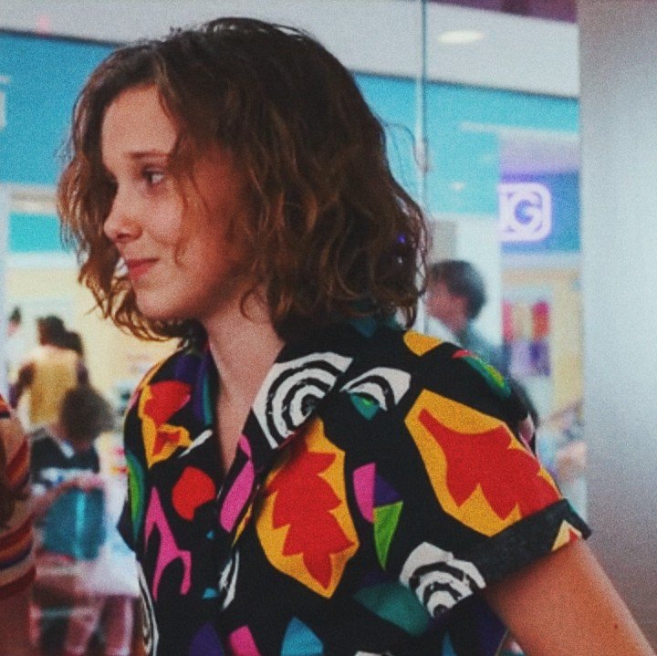 zianisaqueer's tweet photo. break up with your boyfriend, i'm bored 😘 #StrangerThings https://t.co/WRagI37g2c