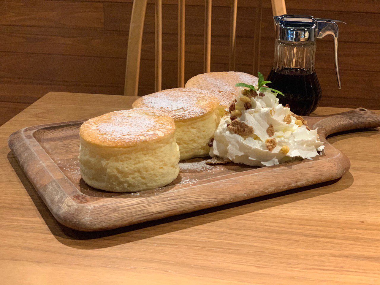 伊予鉄総合企画 公式 Cafe 特集にご出稿いただいている人気のお店 Cakesmatsuyama をご紹介 日本全国で話題沸騰中の パンケーキ 一つを選ぶなんて決めきれない 平日限定 の Lunch や 夏限定 の かき氷 もあります 松山 カフェ 松山