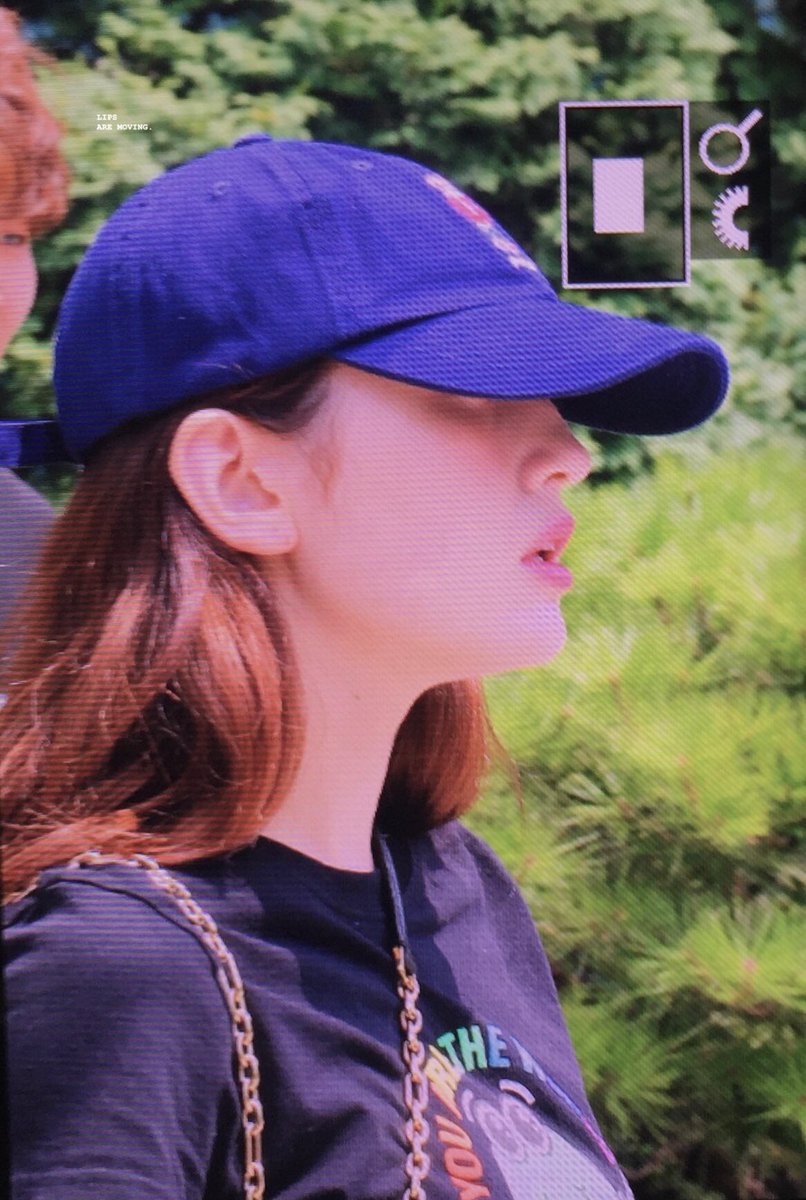 somilips0309's tweet photo. 190705 오빠네라디오 
-
🐻😙

#전소미 #소미 #Somi https://t.co/FGRUsN3P0D