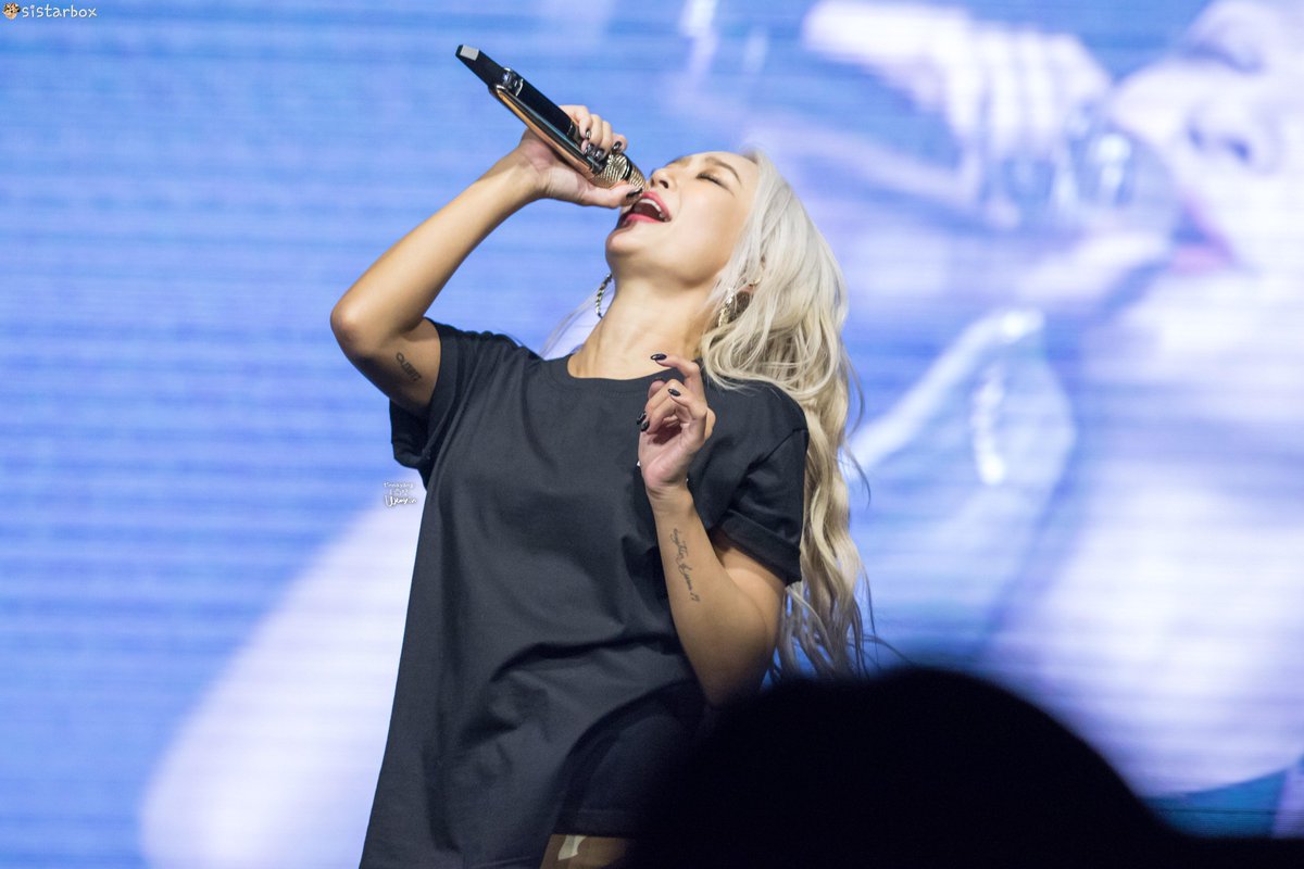 sistarbox's tweet image. 190622 #HYOLYN 1st World Tour [TRUE] in Taiwan  #효린 sistarbox.blogspot.com/2019/06/190622…