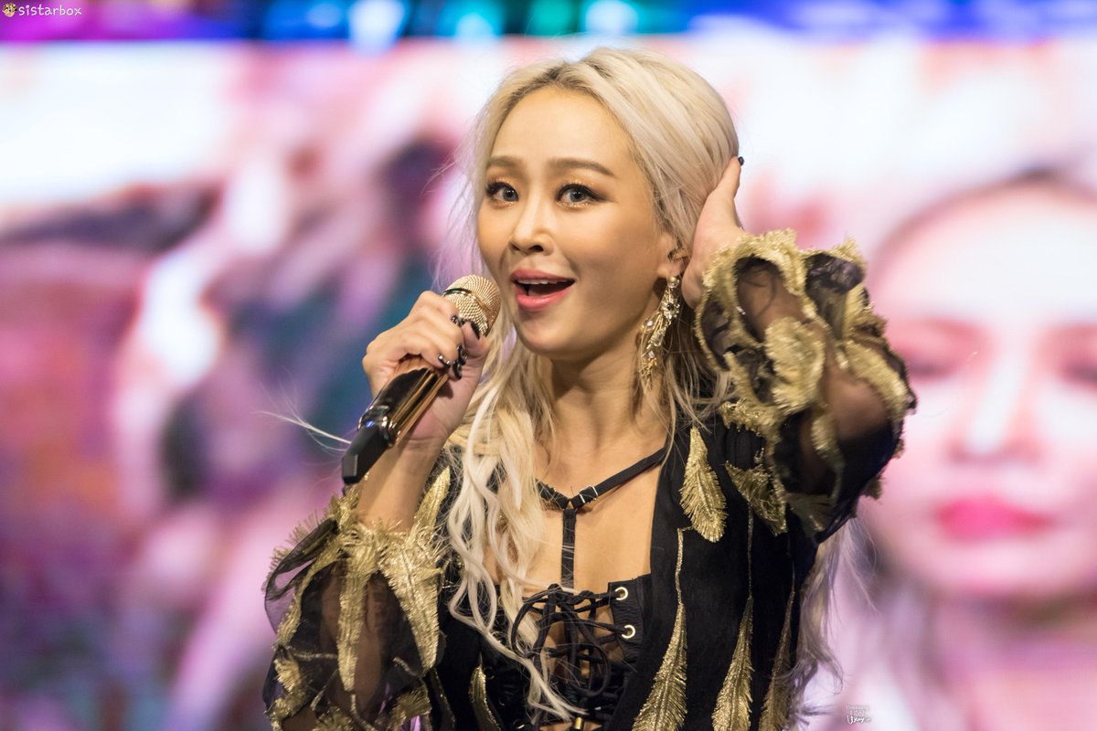 sistarbox's tweet image. 190622 #HYOLYN 1st World Tour [TRUE] in Taiwan  #효린 sistarbox.blogspot.com/2019/06/190622…