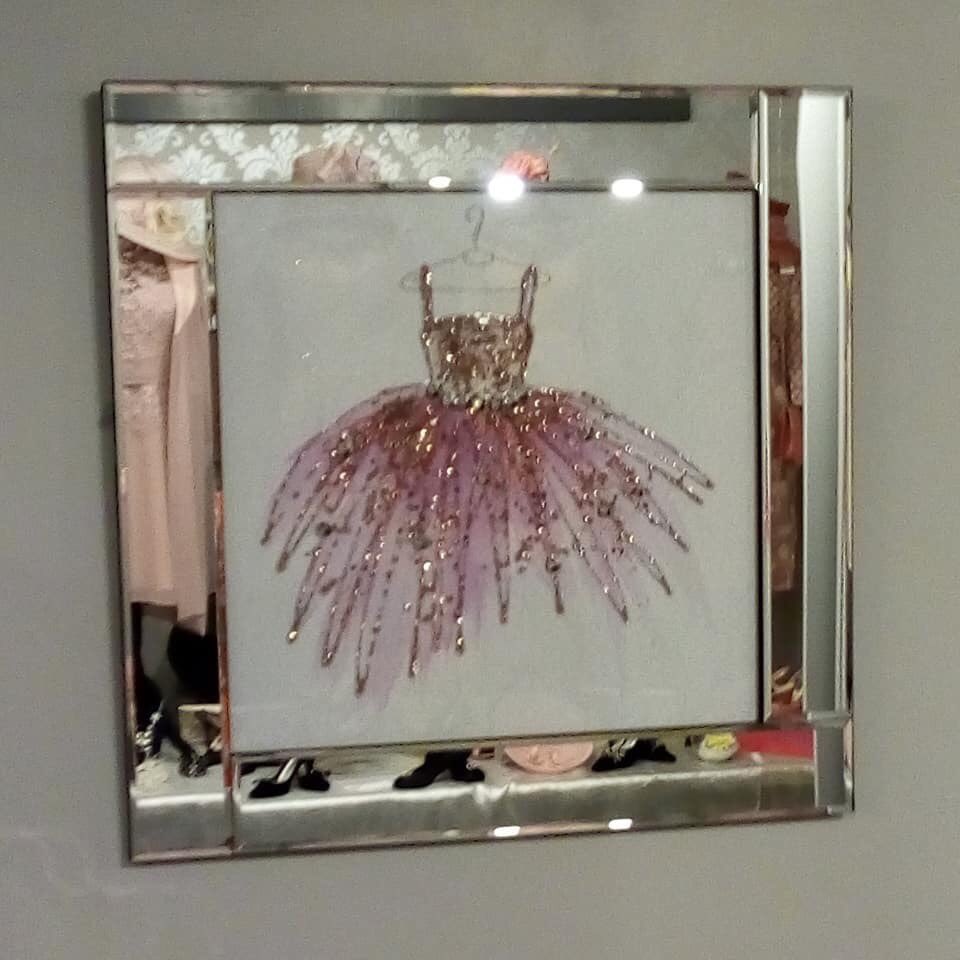 TheWardrobe Designer Dress Agency is in #Batley at The Lighting Centre on Bradford Rd, lots of shiny girlie stuff, gifts, coffee shop &amp; on Saturday free Prosecco to celebrate