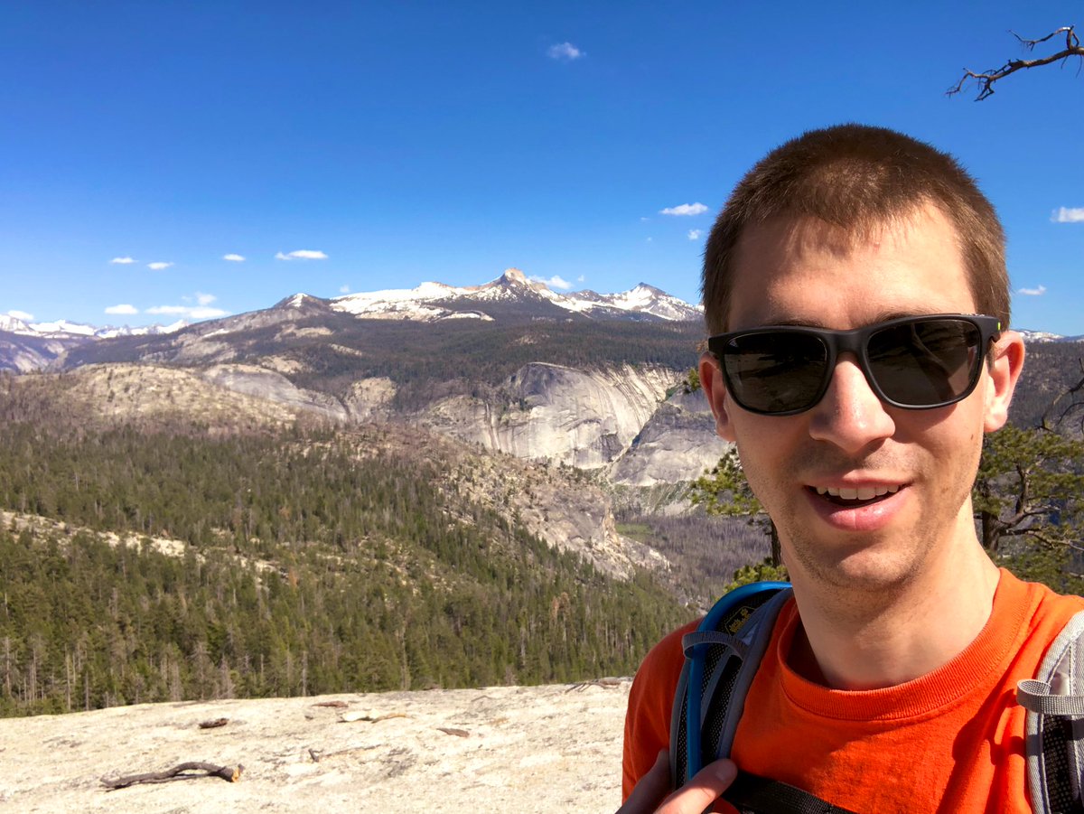 RoelVanBeeumen's tweet photo. Nice to be back @YosemiteNPS and thank you 🐻🐻 for crossing the trail! #hike #bearsonthetrail #wildlife https://t.co/tngGImHlEZ