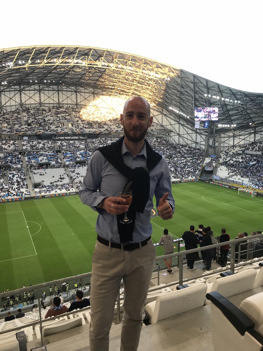 lefollgregory's tweet photo. La chemise devred un inconditionnel ou que l’on soit 😁
#estatecondevred #LeClanDesElegants https://t.co/ZSQjc8xa6y https://t.co/GASzfF0CuX