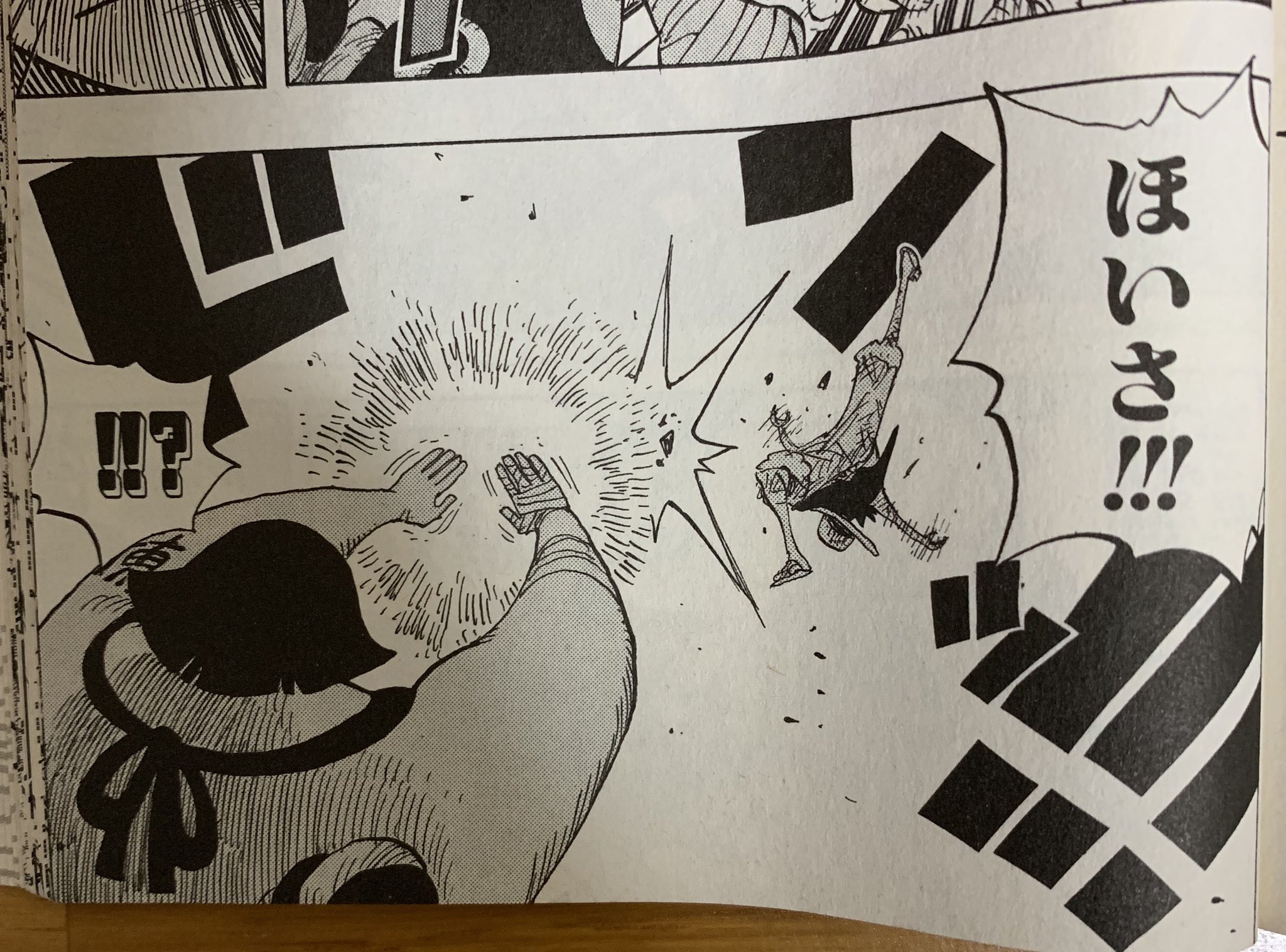 Hawk One Piece 93巻と52巻より 戦桃丸 は元々海軍に所属するまでdr ベガパンクのボディガードだったらしいです 彼は足空独行と言う技ではありますが 武装色の強化版 流桜 を会得しています やはり海賊に劣らず 政府も実力者揃いですね ワンピース