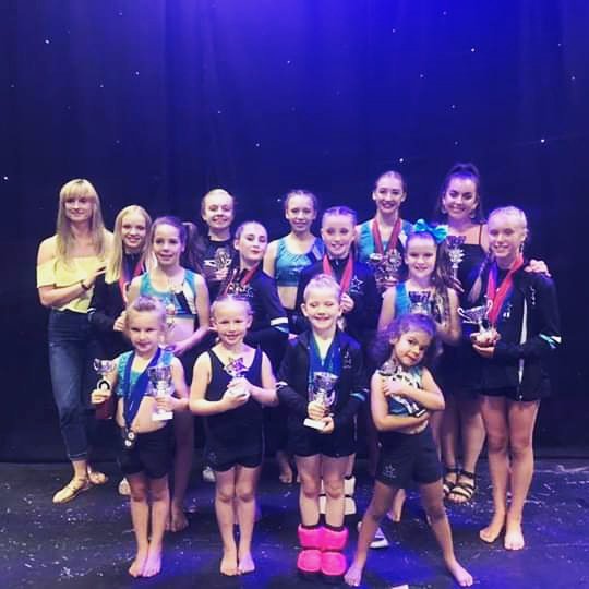 So incredibly proud of our festival team! 3 days, 72 Medals and 16 Trophies⭐️
Well done girls, your hard work and determination has well and truly paid off, what a result😍
GO TEAM CSPA!
#coopersschoolofperformingarts #CSPA #dance #perform #Yorkshire #barnsley #competition #stars