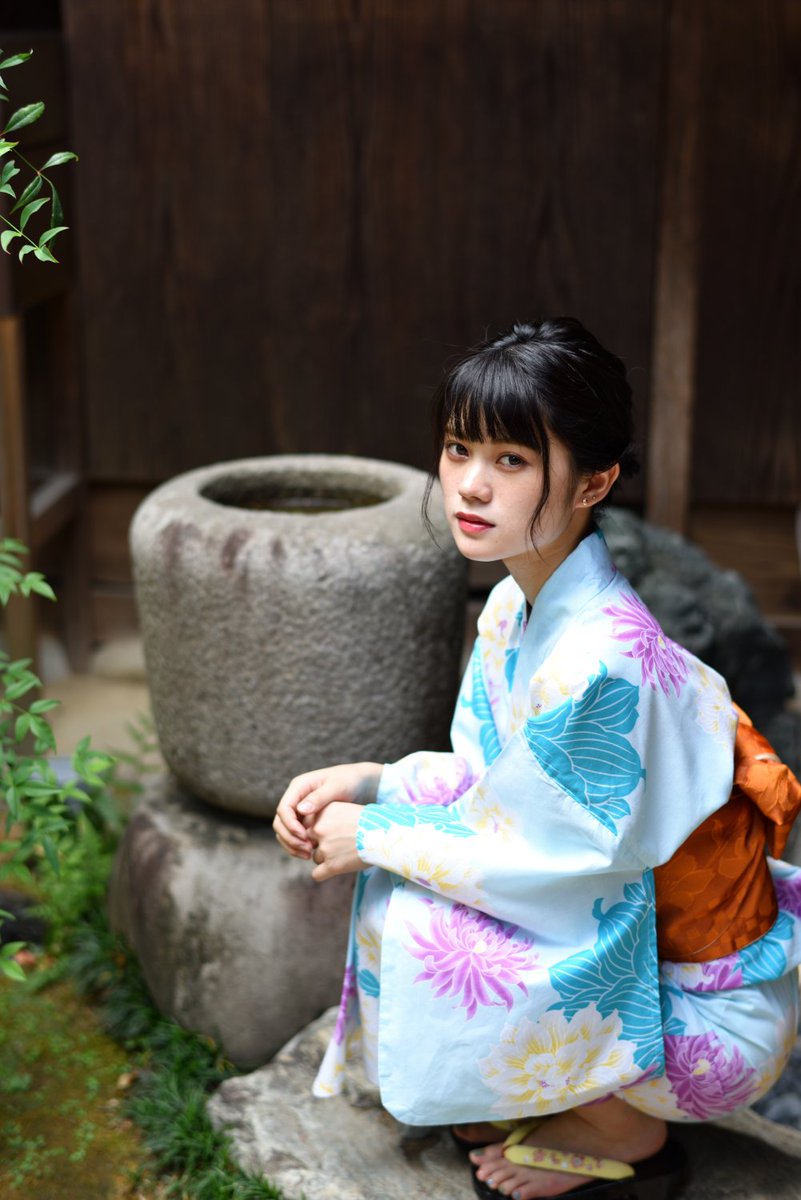 浴衣で正座が美しすぎて✨✨ 最後は雨宿り(*´▽｀*) #ポートレート