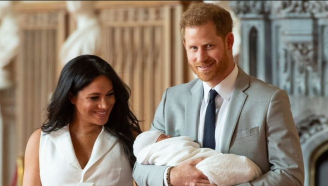 BBCCambs's tweet photo. Should Harry and Meghan let the public into baby Archie's christening? That's today's question on #Manninthemorning join @chrismannbbc from 9 and give him your thoughts, call 08000 859596  LISTEN: https://t.co/8kXTBB37sh https://t.co/qV2lgeF9OW