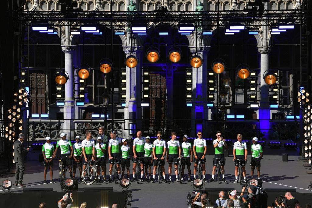 Velokhaya's tweet photo. That out of this world feeling when you wake up and realize it wasn’t a DREAM🙏🏻🙏🏻 Thank you to all who made this possible and continue to keep our wheels turning! #BicyclesChangeLives #VelokhayaAtTheTour #CreatingChamps https://t.co/CzowxHVmVl
