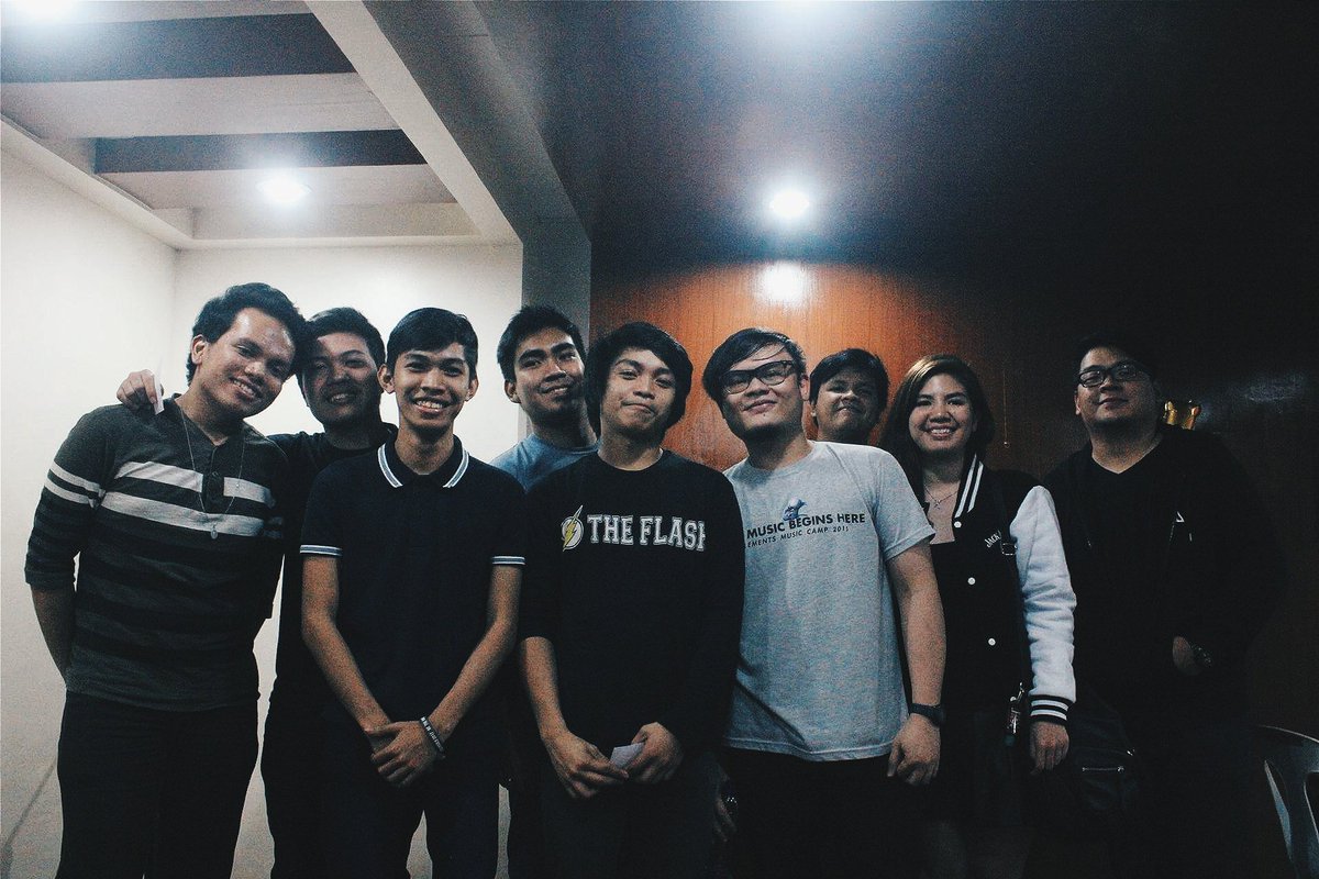 EarsRhymes's tweet photo. First gig namin was with this band. ✨

See you  @AutotelicMusic!! https://t.co/bdNm0VRPxH