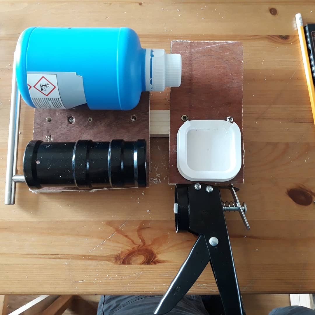 kron_craft's tweet photo. Working on my #metro #charger pretty happy with the progress so far #metro2033 #metrolastlight #metroexodus #postapocalyptic #wasteland #junkbuild #maker #buildingforfun #foundparts https://t.co/y4PzKzk4MX