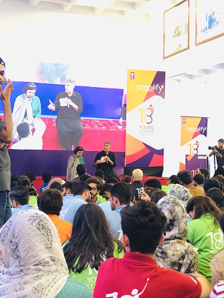 ylcsol's tweet photo. Xaher Gul and Tabinda Sarosh answering all the questions. #PathFinderatYLC #MSSatYLC #18thYLC https://t.co/JHxxg3J64u