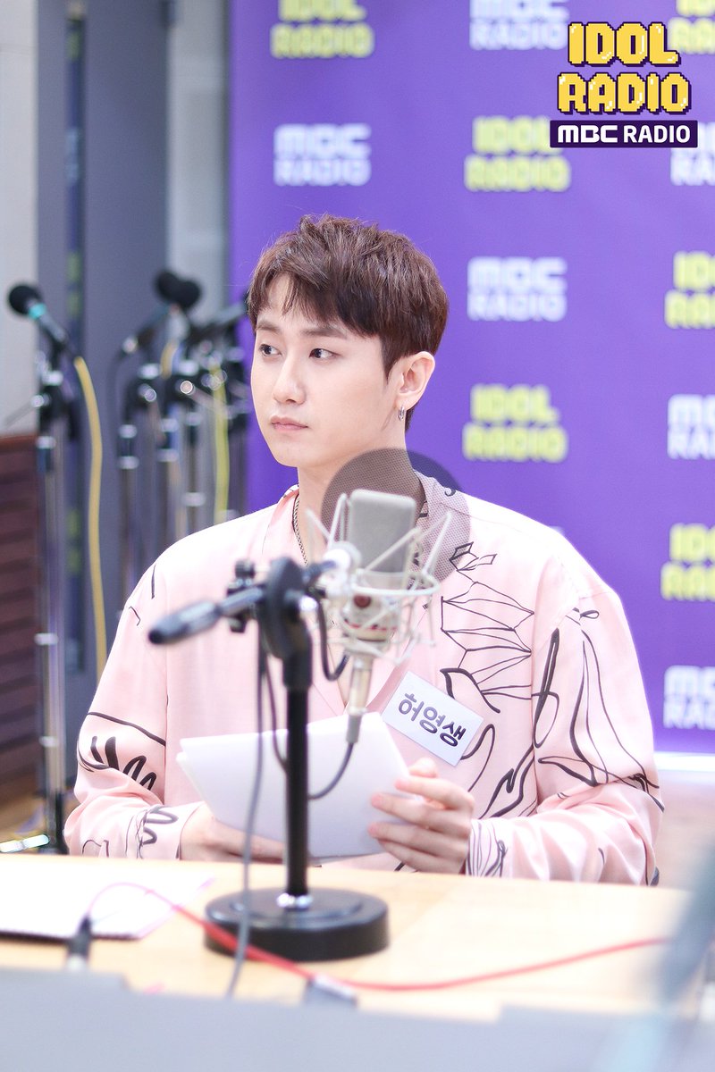 idolradiokorea's tweet photo. [#아이돌라디오 앨범 20190704] 

ep275. 놀라운 목요일 with. 제아, 허영생

#IDOLRADIO #허영생 https://t.co/WPAu69dvXZ