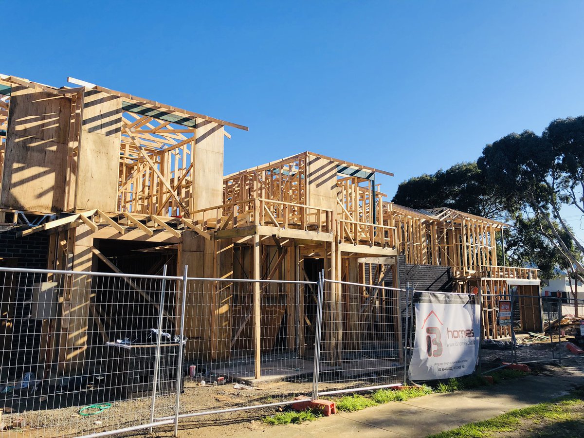 iBhomes's tweet photo. #builtwithlove #masterbuilder #bespoke #custom #design #residential #multiunit #quality #architect #townplanning #turnkey #carpenter #building #happy #clients #cityofbanyule @mbavic @MBA_Aust https://t.co/eY7tK9OxWi
