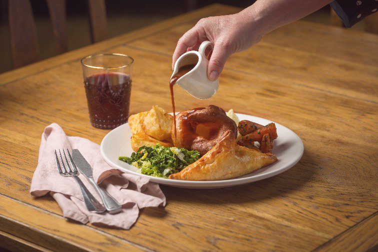 WBearRuislip's tweet photo. This Sunday tuck into our gorgeous veggie pastry parcel served with all of the trimmings and our 'secret recipe' vegetarian gravy.

Book now - https://t.co/cCQIX62UEG https://t.co/n46Kr1Jjb4