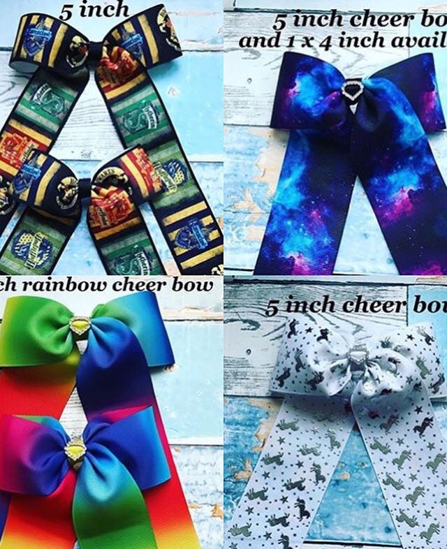 Hair bows made by Foxy’s Creations that she’ll be selling at the craft fair ✨⚡️✨
-
#harrypotter #space #galaxy #stars #kidsgifts #giftideas #hairbows #hairaccessories #cutefashion #fashion #style #hogwarts #wizardingworld #HarryPotterWizardsUnite #craftfair #shophandmade