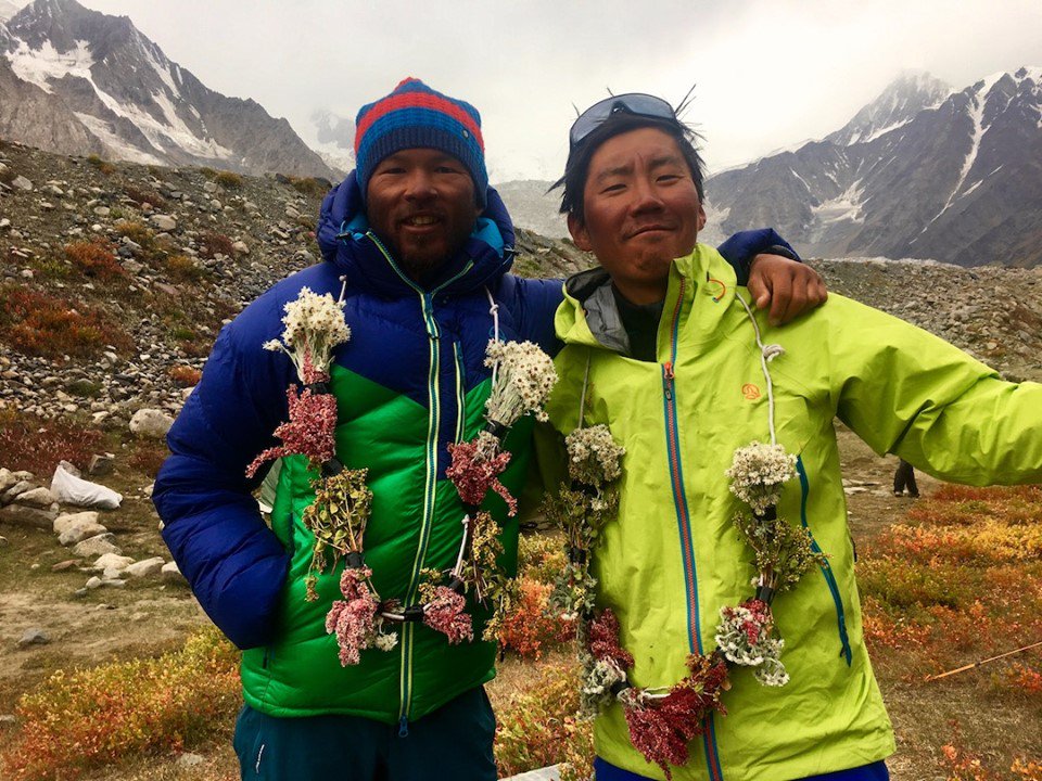 スズケー 推し パキスタンで7月2日 日本人アルパインクライマー 平出和也さんと登山家 中島健郎さんが 南壁の新ルートからラカポシ 77m の登頂に成功しました このお二人はシスパーレ北東壁ルート登頂の時のパートナーでもあります
