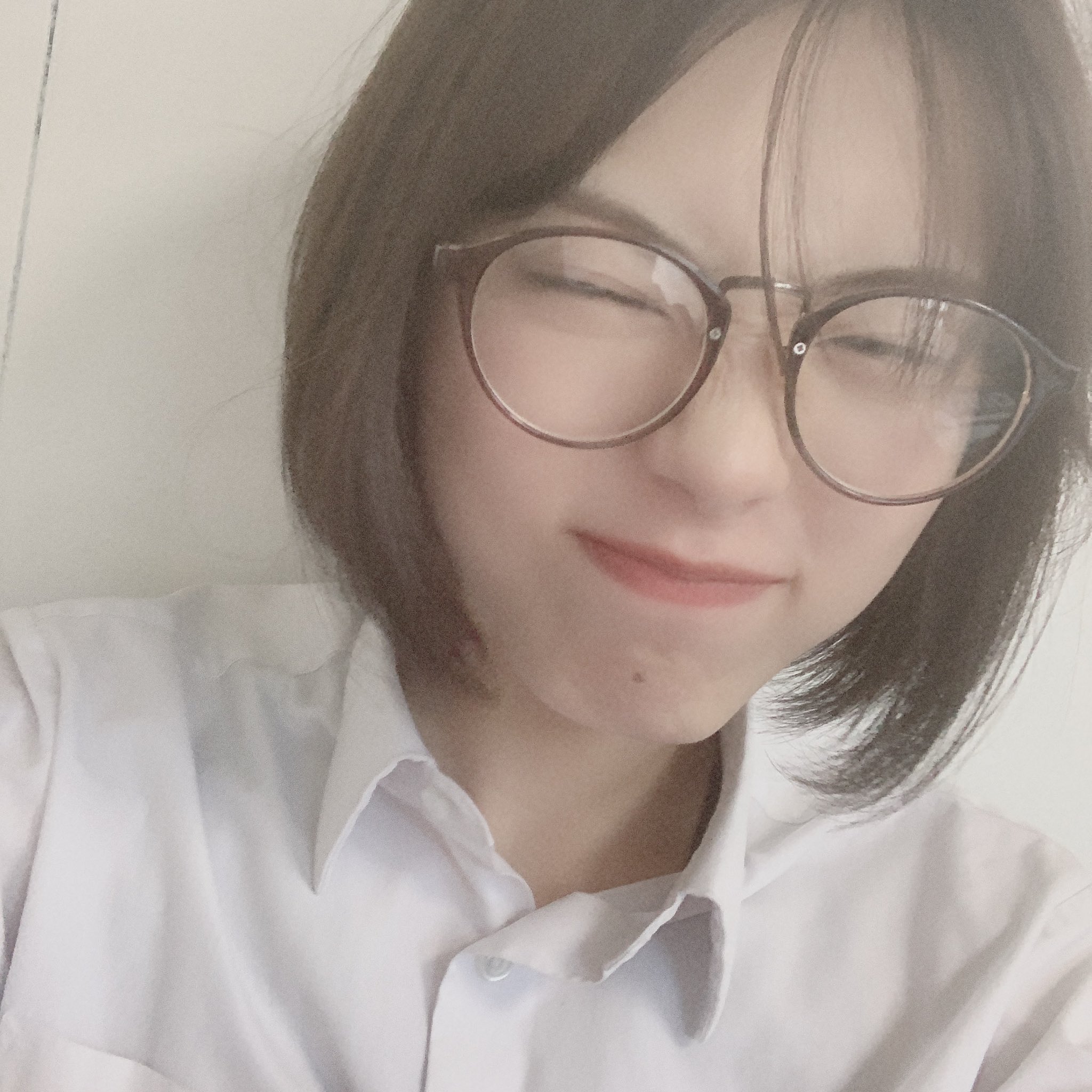 井手上漠 בטוויטר なんだろう めがねかけたのに バカっぽくなるのは なんでだろう