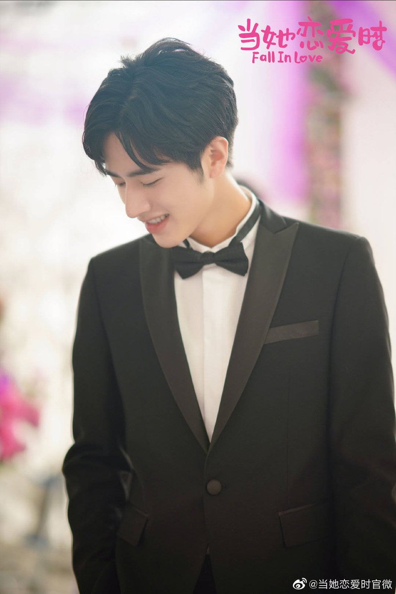 190705 当她恋爱时官微 (#FallInLove Drama) weibo update 

#LuoZheng #罗正  
#当她恋爱时