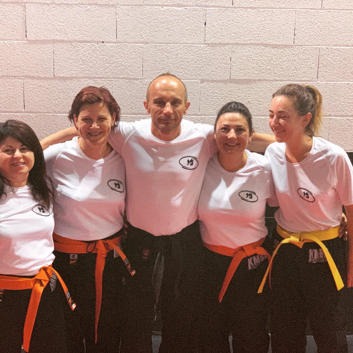 CatHaensler's tweet photo. Et de deux ! Ceinture orange de #kravmaga  🤜 Check 🤛 https://t.co/xjblpf4www