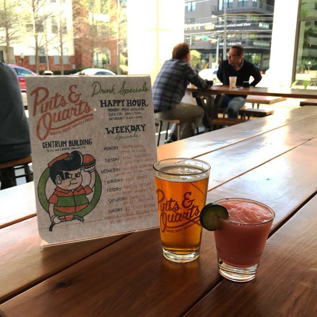 Cool off with patio vibes galore at the combo Mudsmith / Pints and Quarts Dallas!