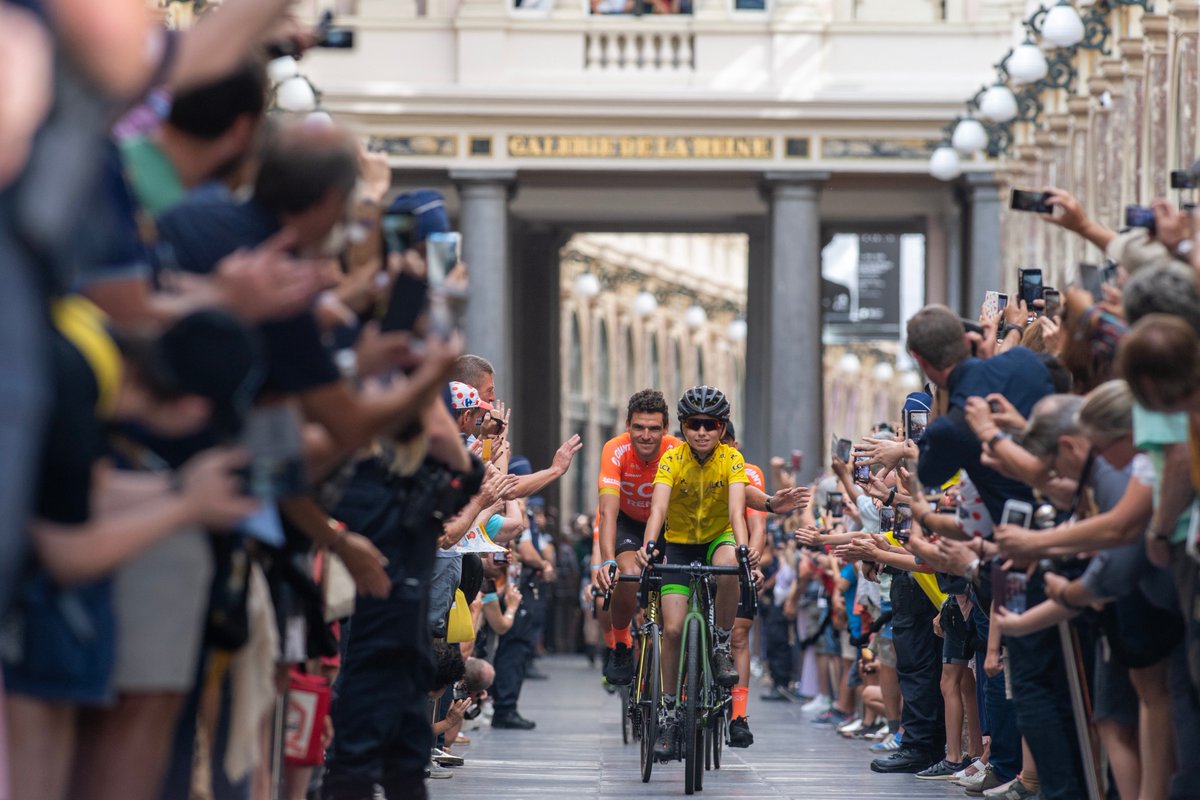 letourbrussels (@letourbrussels) on Twitter photo 💛🏆🚴♂️ Yesterday it was all about the <a href="/LeTour/">Tour de France™</a> in Brussels!! 💛🏆🚴♂️
Relive the best moments here ;)
#LTB2019 #TDF2019 #GrandDépartBxl 💛🏆🚴♂️ Yesterday it was all about the <a href="/LeTour/">Tour de France™</a> in Brussels!! 💛🏆🚴♂️
Relive the best moments here ;)
#LTB2019 #TDF2019 #GrandDépartBxl