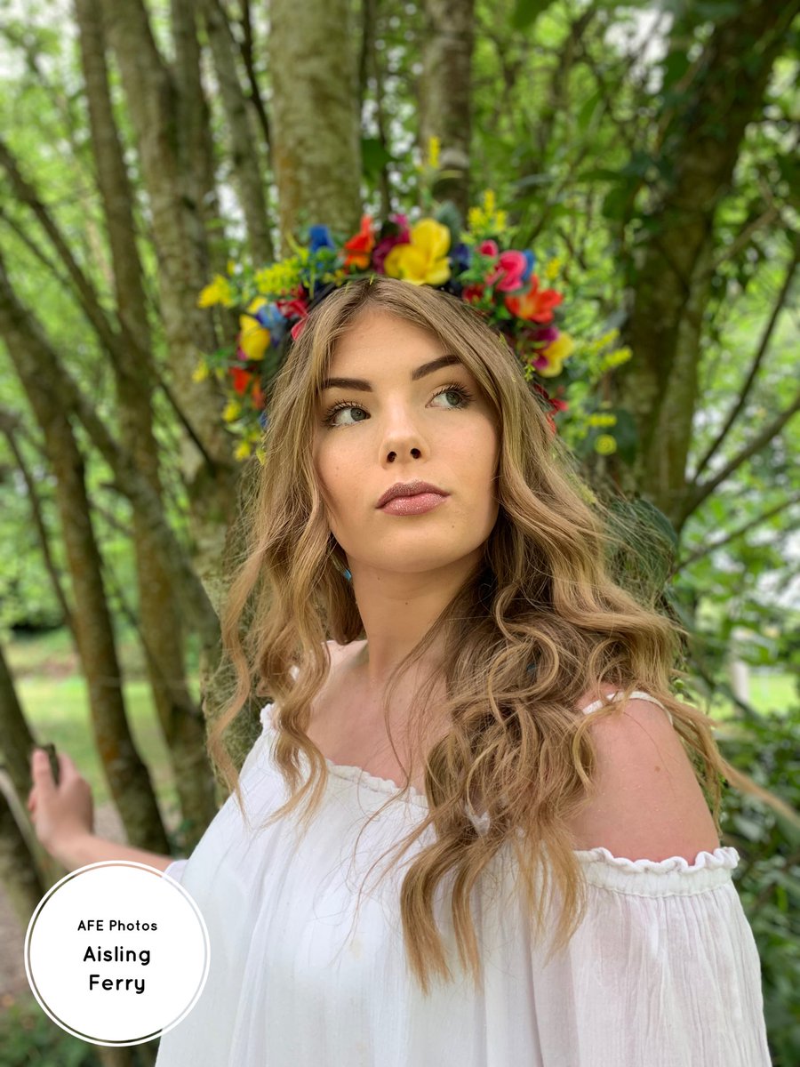 Aisling_Coyle's tweet photo. Can we take a minute to appreciate Jessica @ Buttons &amp; Bows - Crochet Designs headpieces? 💕👀 Photography isn’t half bad either 💁🏻‍♀️ check out full details on insta / Facebook #derry #handmade #shoplocalderry #stcolumbspark #freelancephotographer #ForHire https://t.co/OPV5MaBeVH